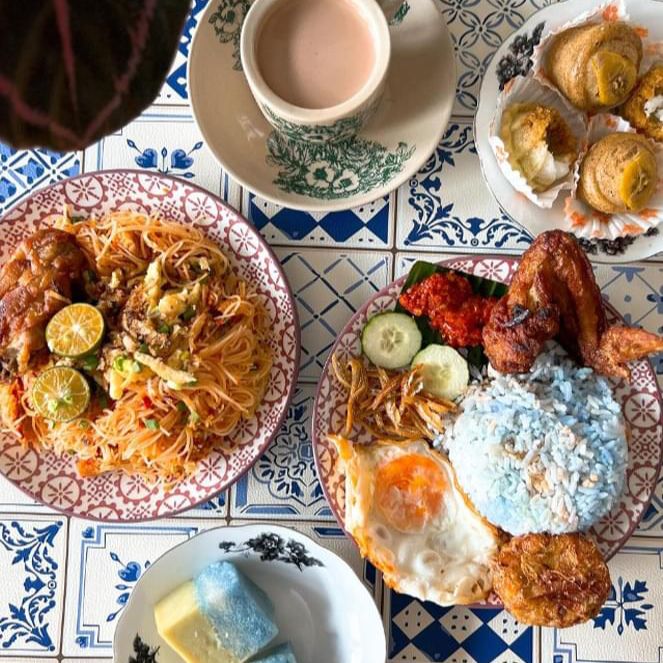 Nyonya Blue Pea Butterfly Rice Nasi Lemak